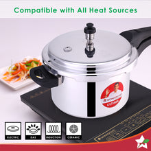 Load image into Gallery viewer, Ultima Induction Base 5L Aluminium Pressure Cooker With Outer Lid