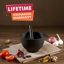 Load image into Gallery viewer, Forza pre-seasoned cast-iron mortar &amp; pestle