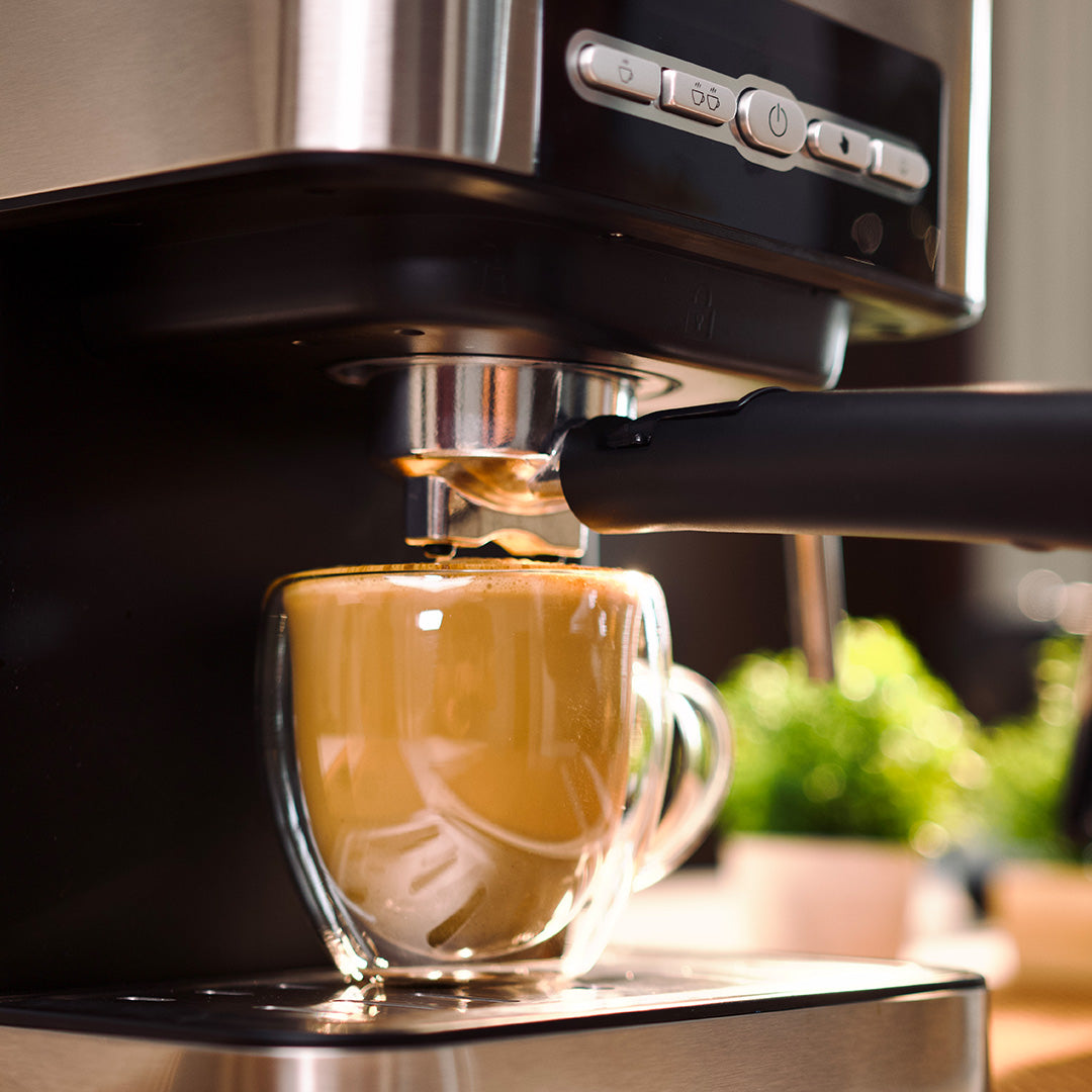 Regalia Espresso Coffee Maker 5 Bar I With Steamer for Cappuccino & La –  Wonderchef