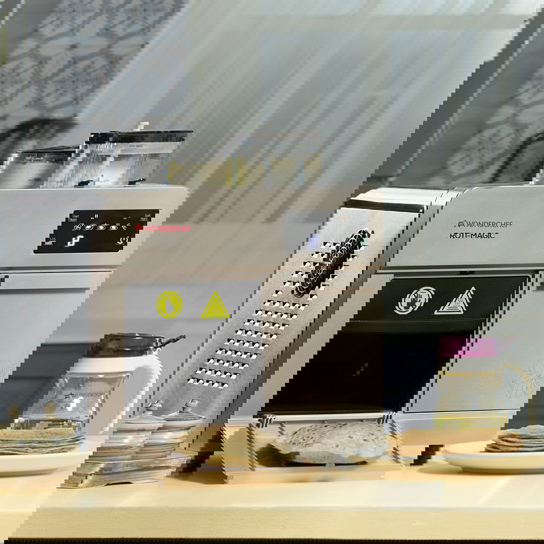 Roti Magic | Fully Automatic Roti maker machine by Wonderchef ...