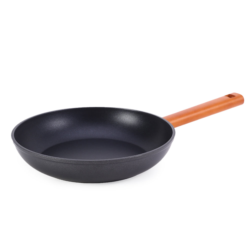 Caesar Forged Fry Pan, 24cm, Black, Healthy Greblon C3 Non-stick Coating, Made from Virgin Aluminium, PFOA Free, German Beechwood Handles, Use for Frying, Sauteing, Roasting, Easy to Clean