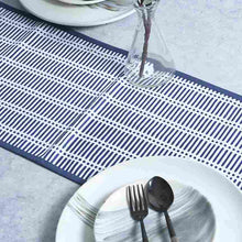 Load image into Gallery viewer, Como Table runner - Blue