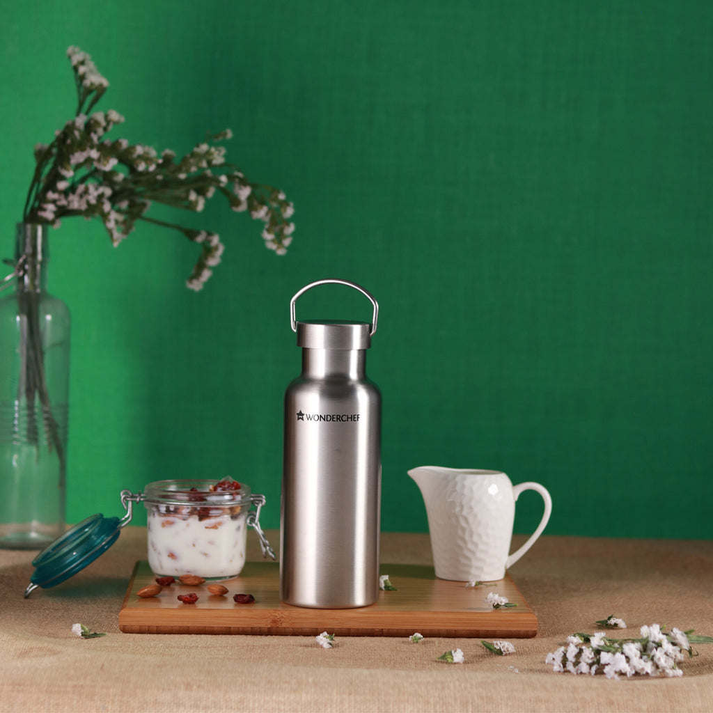 Milch-Bot, 500ml, Double Wall Stainless Steel Vacuum Insulated Hot and Cold Flask, Leak Proof Lid With Handle, 2 Years Warranty